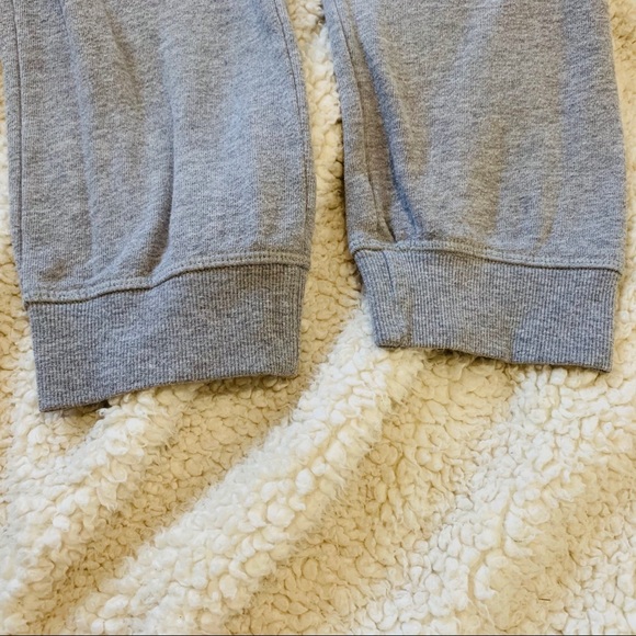 Sweats - Picture 4 of 8